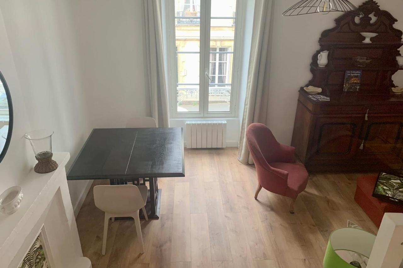 Le Petit Clos Apartment Bayeux Bagian luar foto