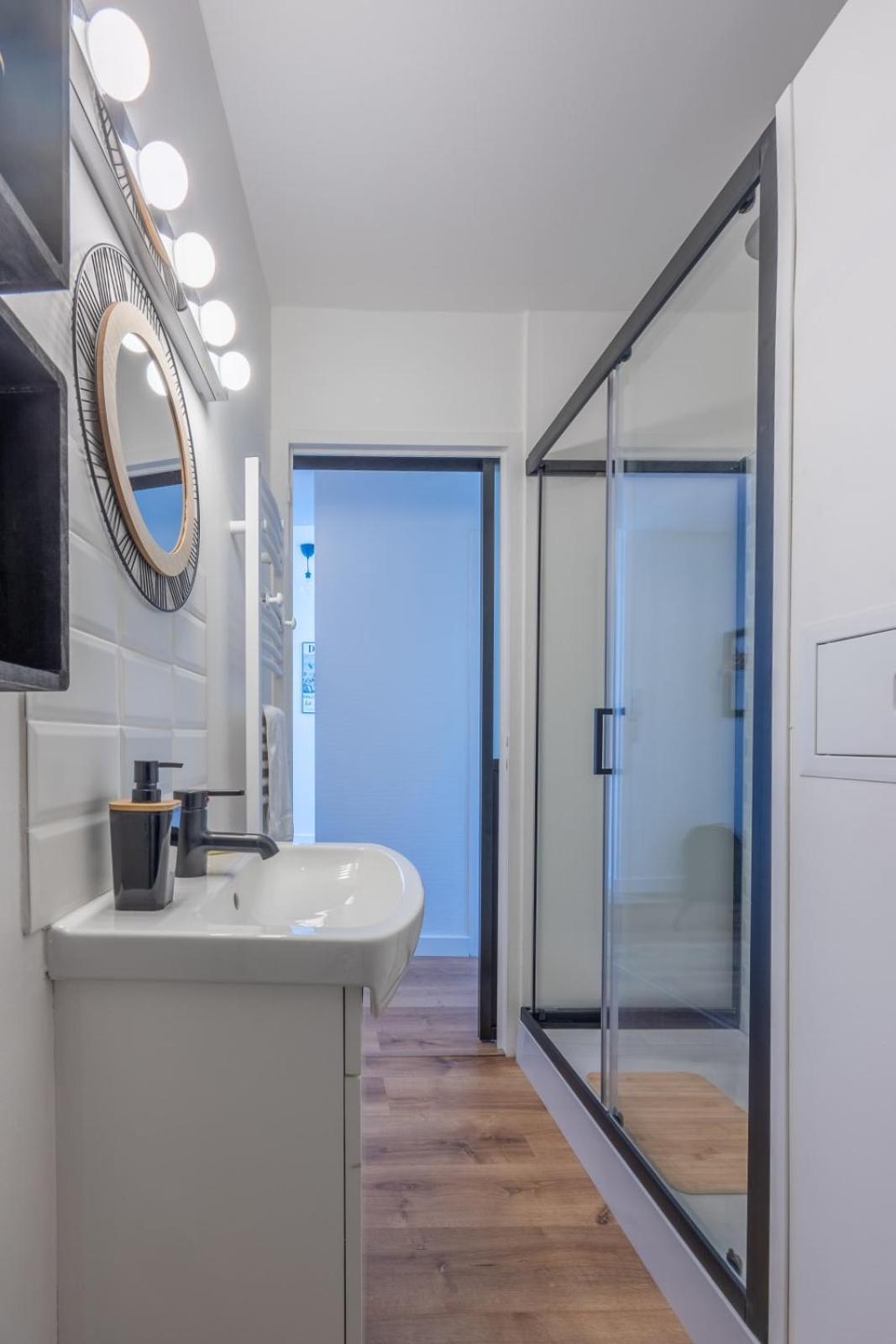 Le Petit Clos Apartment Bayeux Bagian luar foto